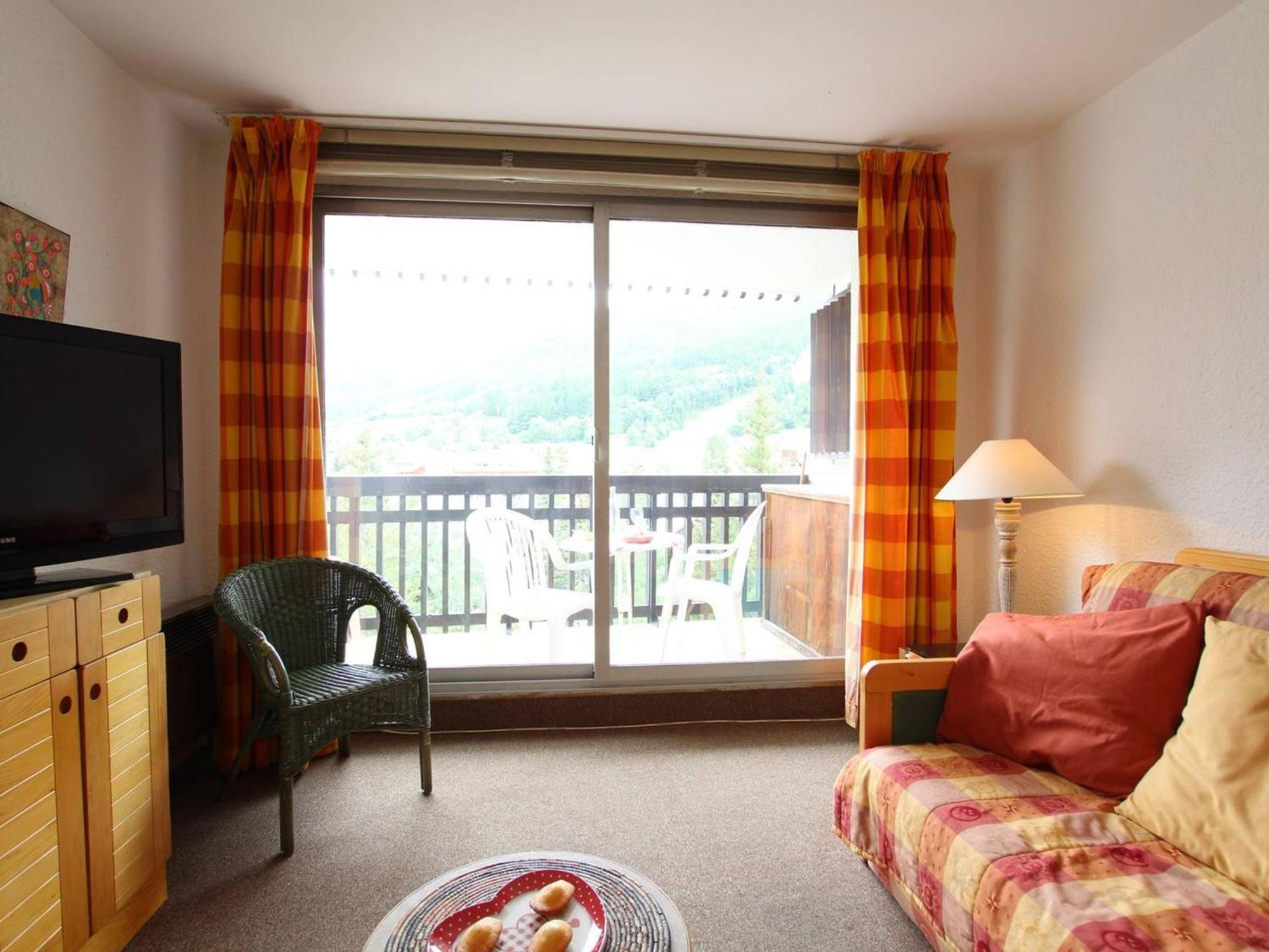Appartement La Salle-les-Alpes, 3 pièces, 6 personnes - FR-1-330F-41 Serre Chevalier Esterno foto