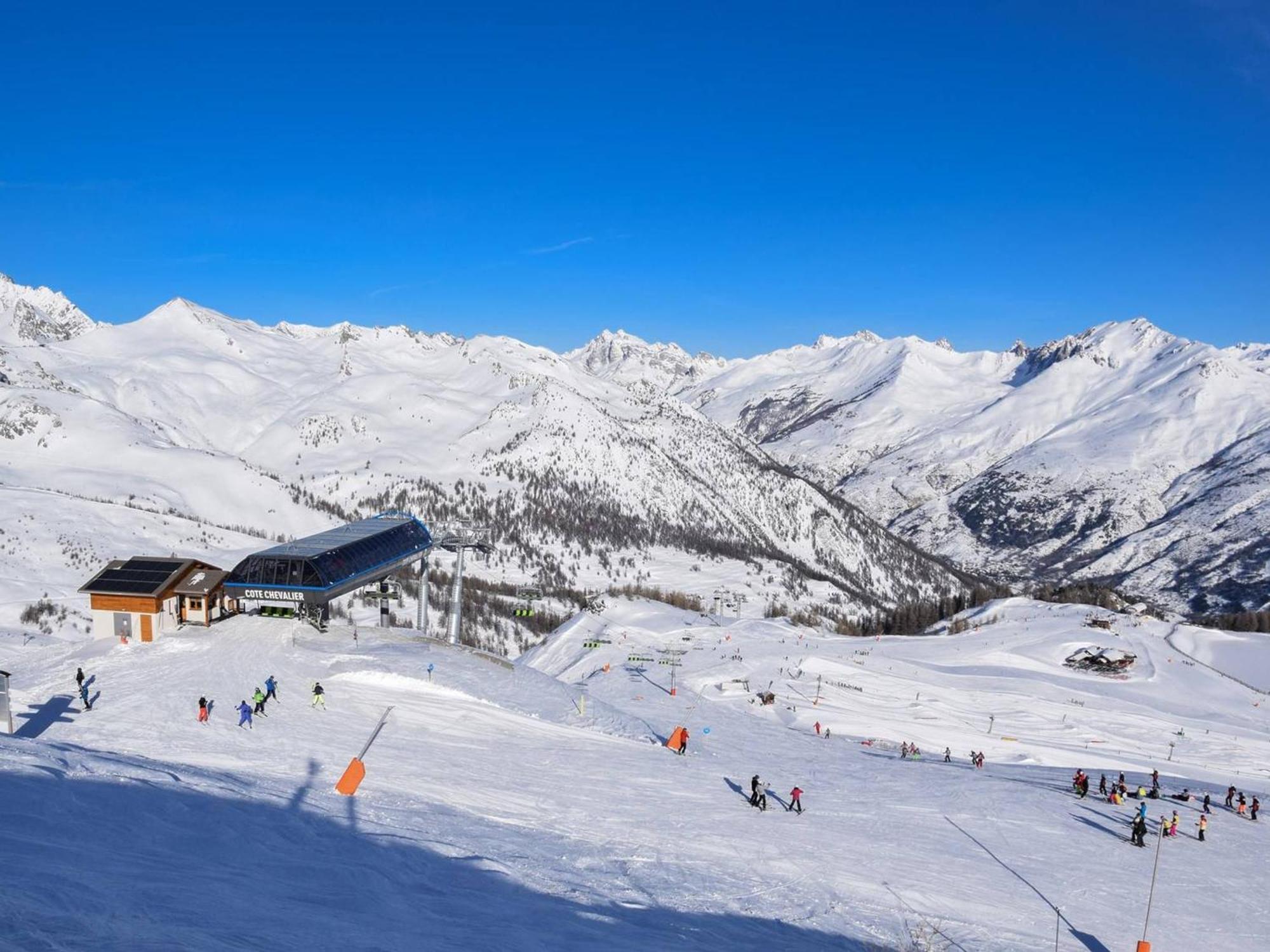 Appartement La Salle-les-Alpes, 3 pièces, 6 personnes - FR-1-330F-41 Serre Chevalier Esterno foto
